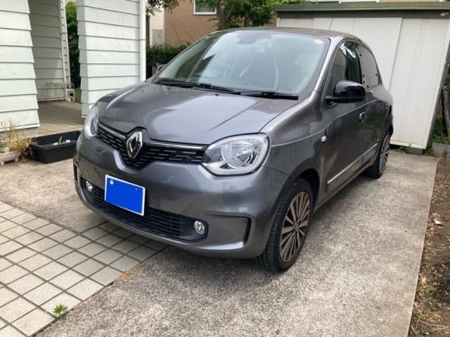 RENAULT