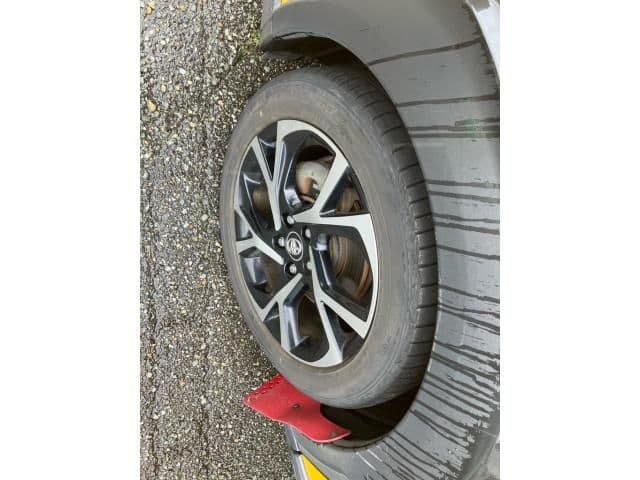 Car thumbnail 3