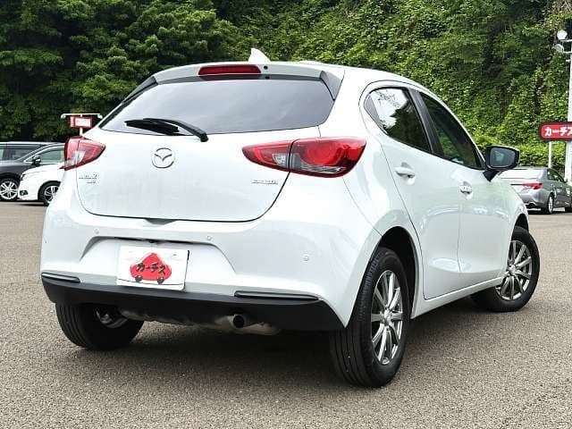 Car thumbnail 3