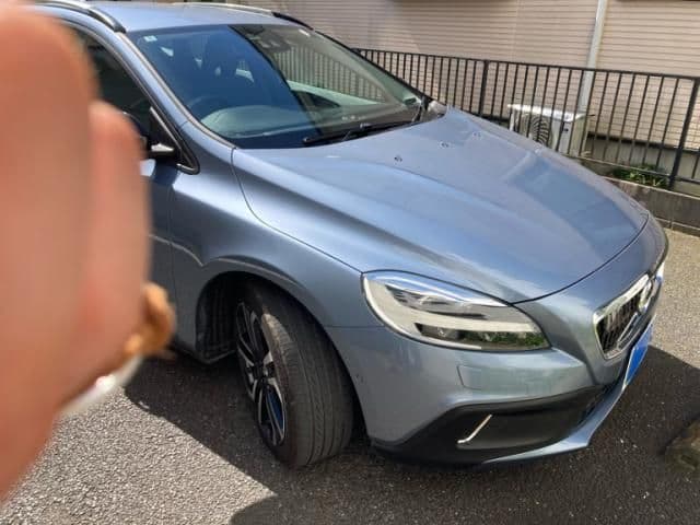 Car thumbnail 3