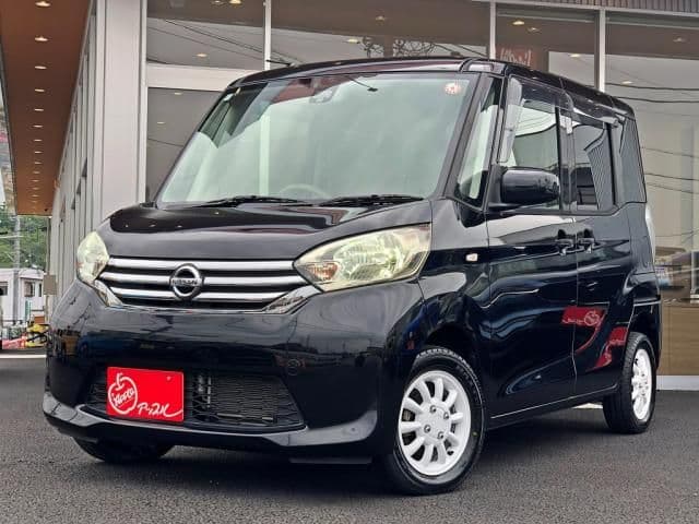 NISSAN