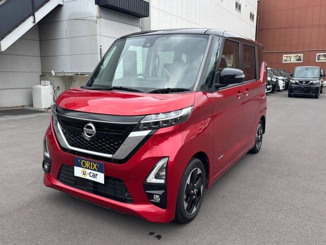 NISSAN