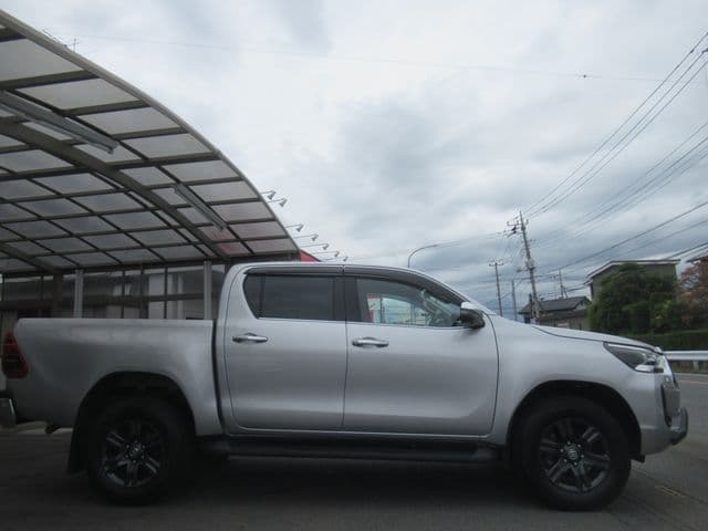Car thumbnail 4