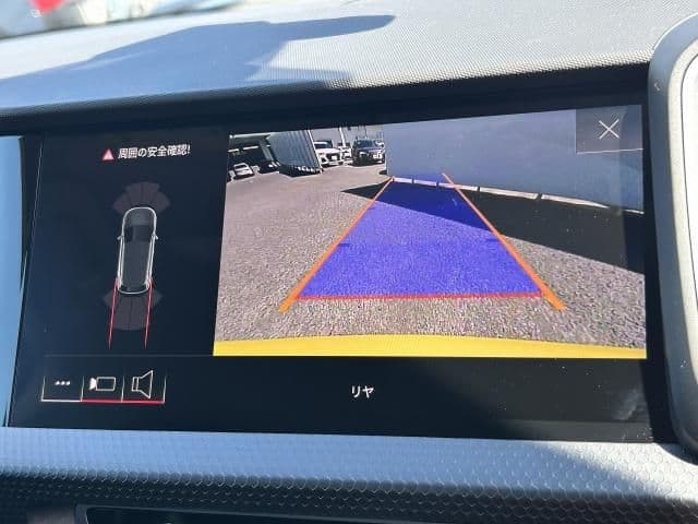 Car thumbnail 4