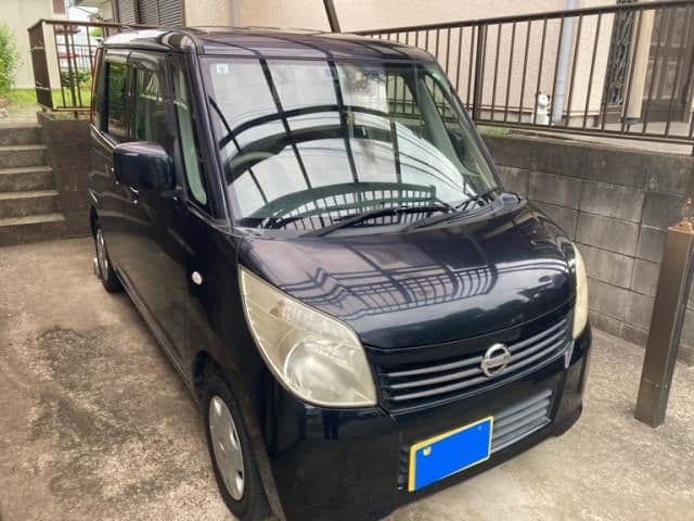 NISSAN