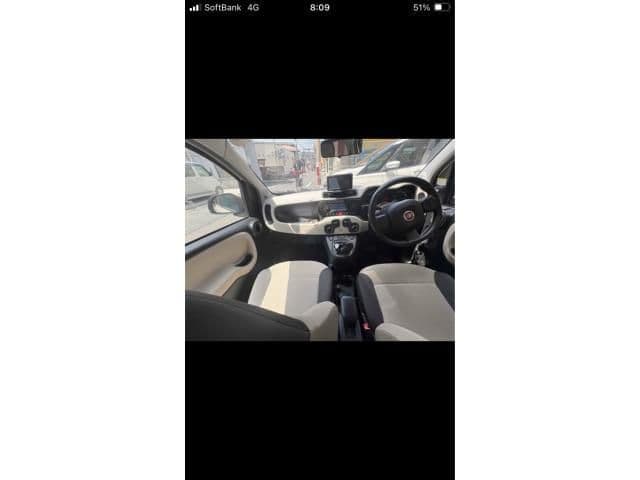 Car thumbnail 3