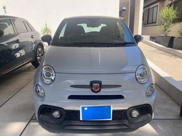 Car image 1