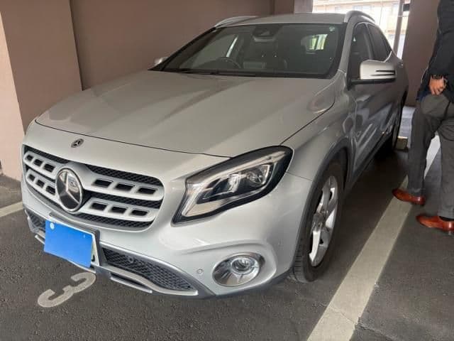 MERCEDES BENZ