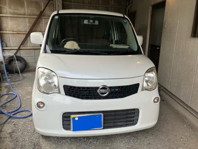NISSAN