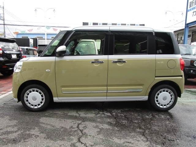 Car thumbnail 3