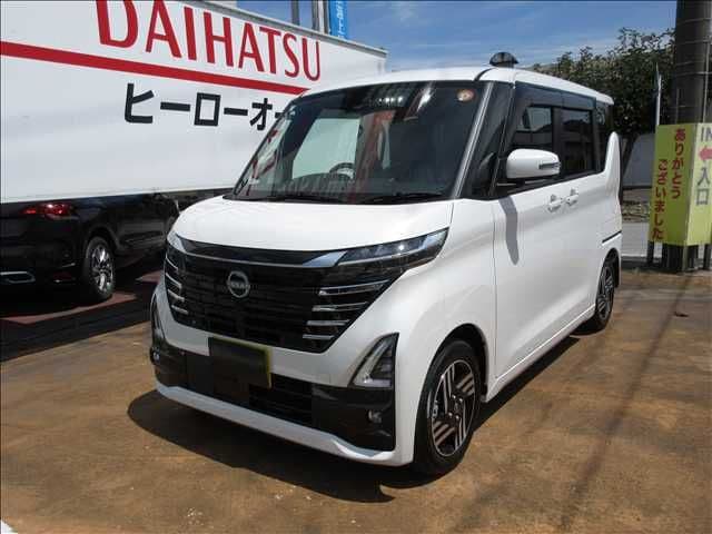 NISSAN