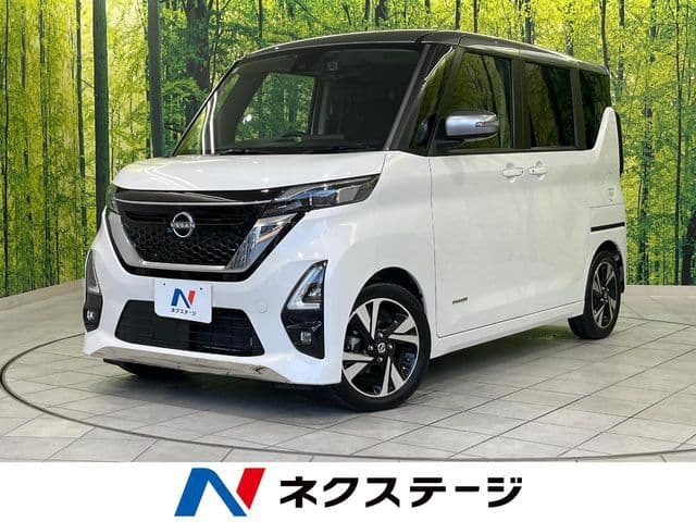 NISSAN