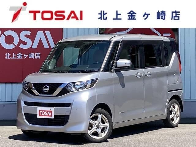 NISSAN
