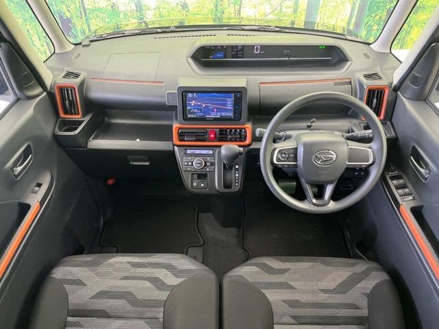 Car thumbnail 3