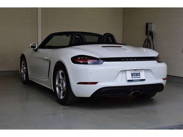 Car thumbnail 4
