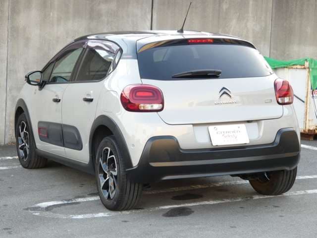 Car thumbnail 2