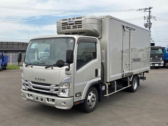 ISUZU