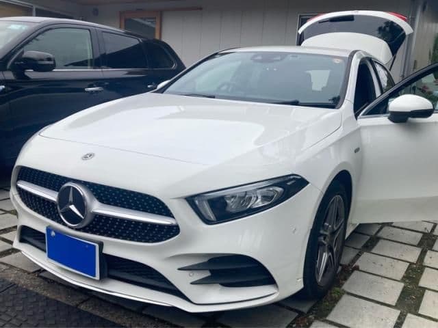 Car thumbnail 3
