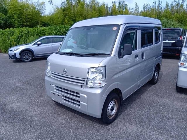 NISSAN NV100 CLIPPER