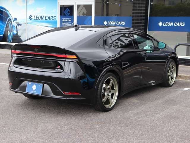 Car thumbnail 4