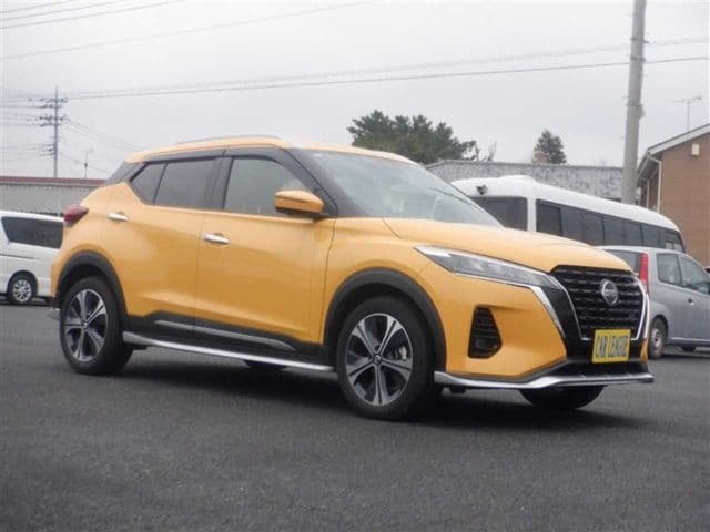 NISSAN