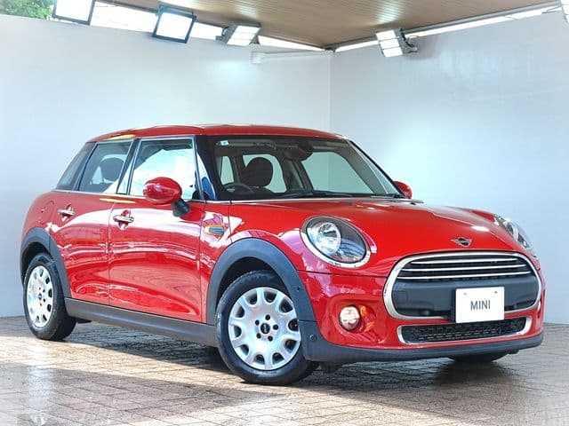 Car image 1