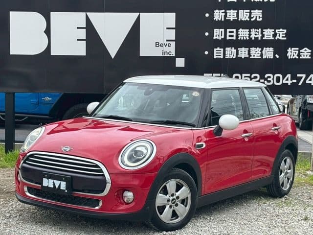 Car image 1