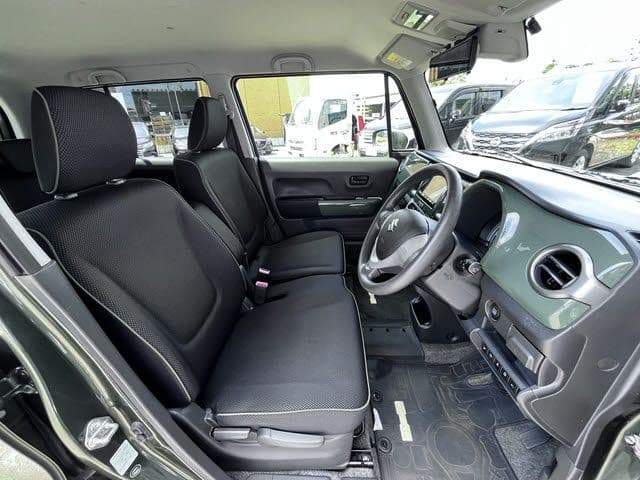 Car thumbnail 4