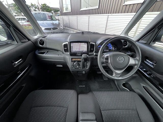 Car thumbnail 2
