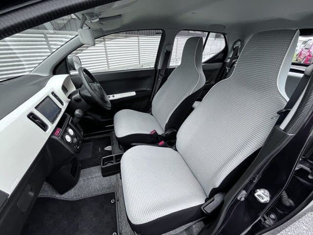 Car thumbnail 4