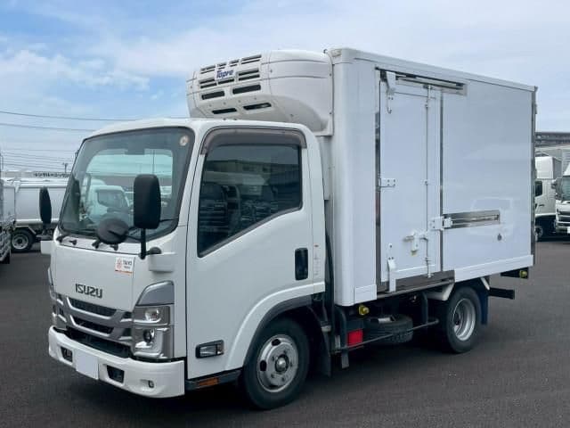 ISUZU