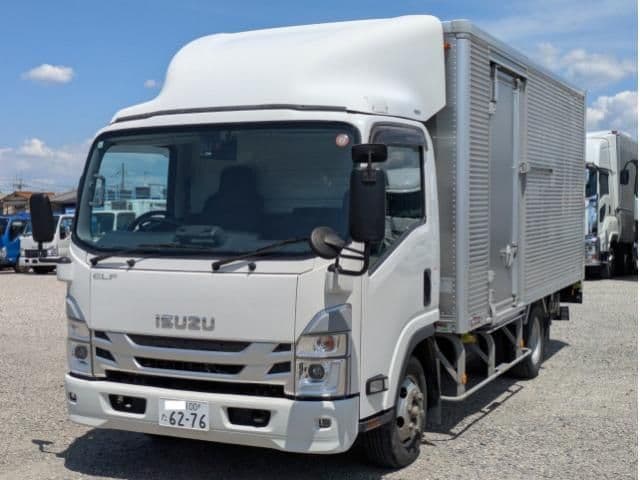 ISUZU