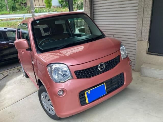 NISSAN