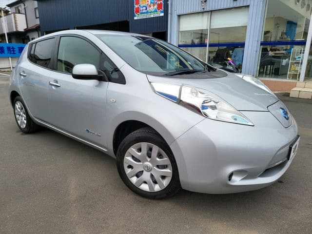 NISSAN