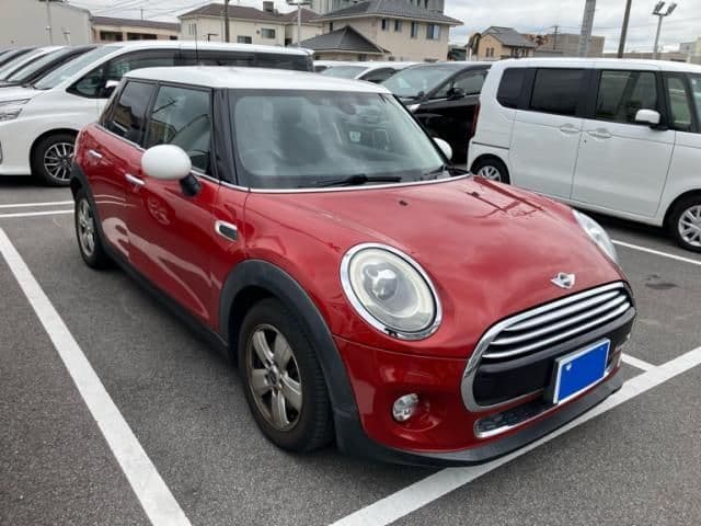 Car image 1