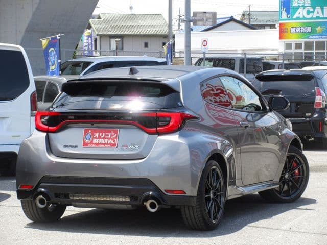 Car thumbnail 3