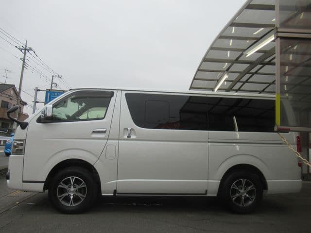 Car thumbnail 4