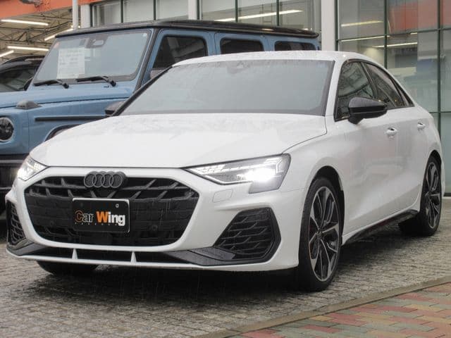 AUDI