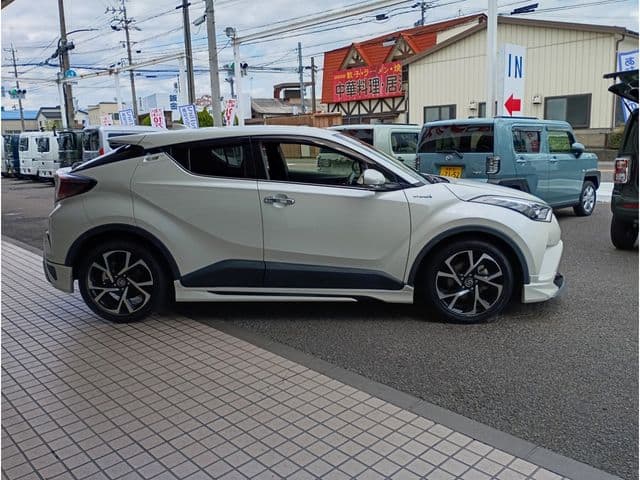 Car thumbnail 4