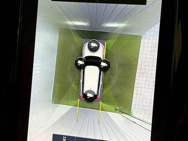 Car thumbnail 4