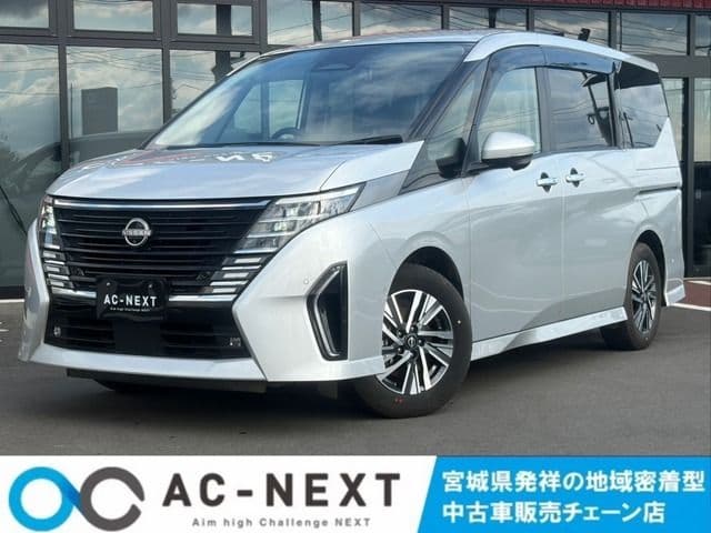 NISSAN