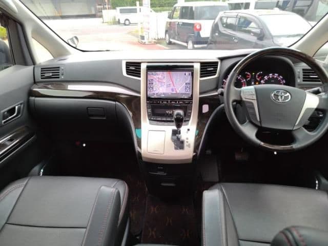 Car thumbnail 3