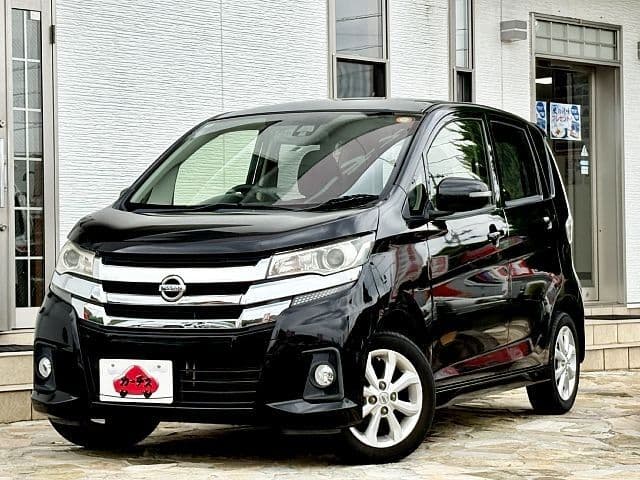 NISSAN