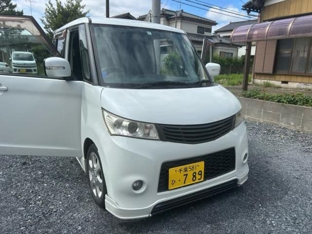 Car image 1