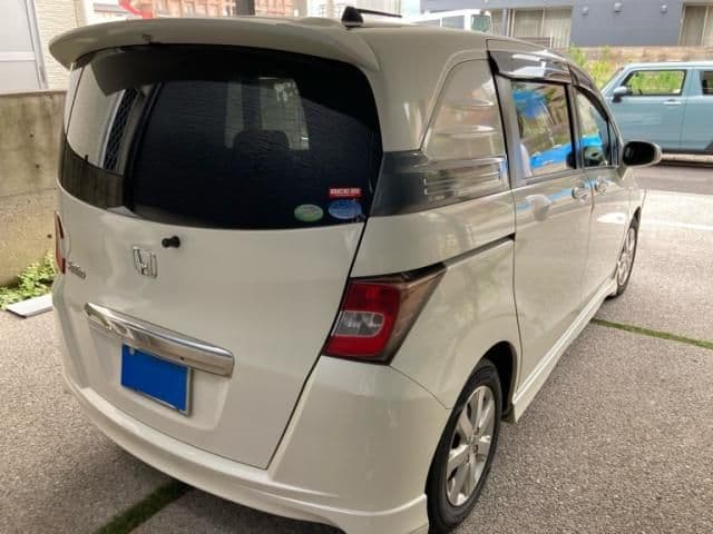 Car thumbnail 4