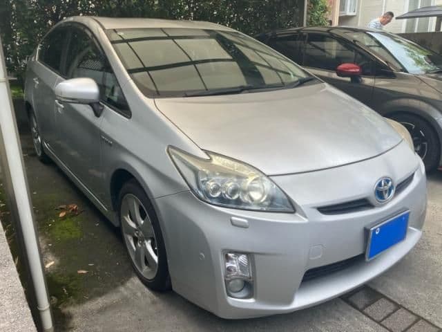 Car thumbnail 3