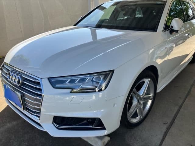 Car image 1