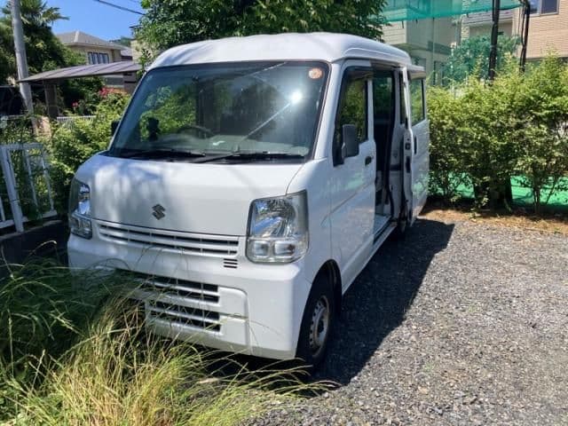 SUZUKI