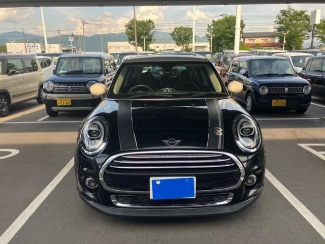 Car thumbnail 2