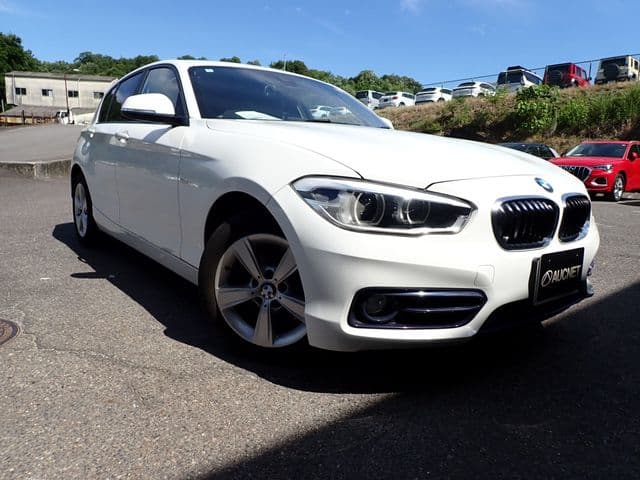 Car image 1